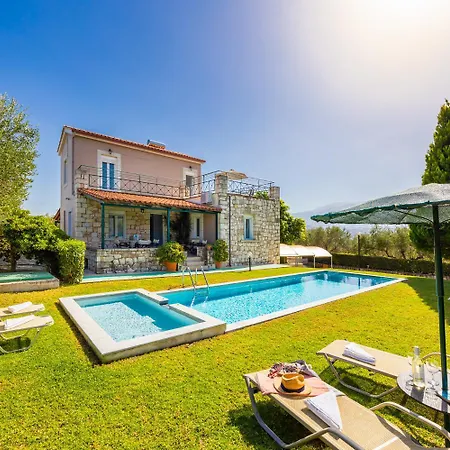 Dimitris Villa Hanya