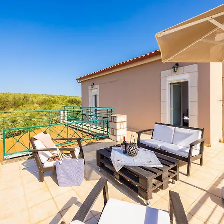 Dimitris Villa Hanya
